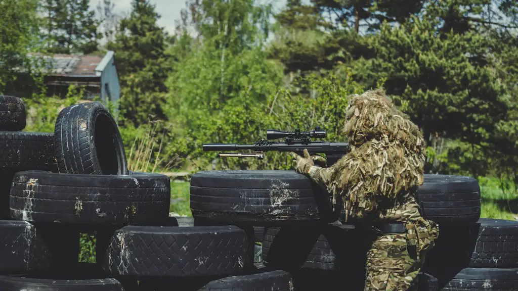 Can you join the canadian army with glasses?