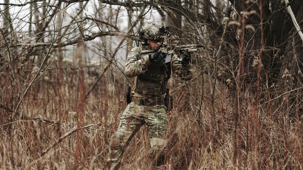 Is canadian army arcfic parka as warm as canada goose?