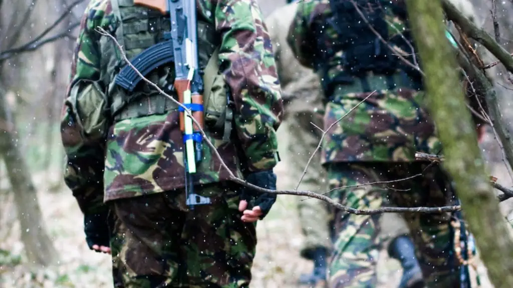 Are you allowed to date in the us army?